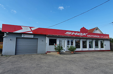 SHOX MOTOROS ÁRUHÁZ KECSKEMÉT