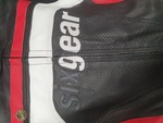 Sixgear Evo motoros bőrruha ecs Fekete/Fehér/Piros