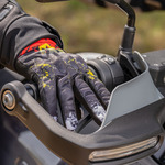 Sixgear Burst motoros kesztyű Fekete/Piros/Sárga/Fehér
